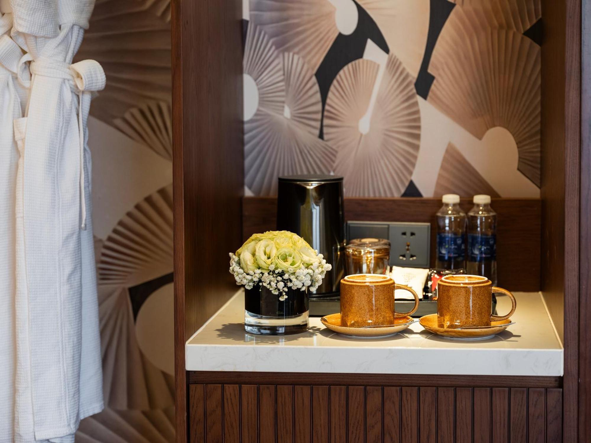 האנוי Minerva Premium Hotel מראה חיצוני תמונה